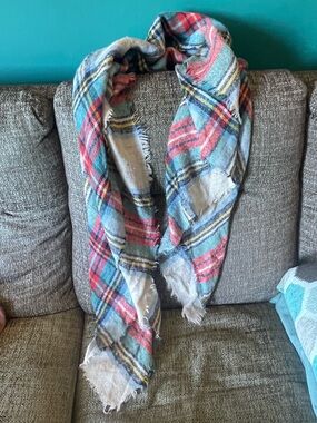 Cozy Plaid Fringe Throw Scarf - Multicolor (Blue, Red, Yellow)